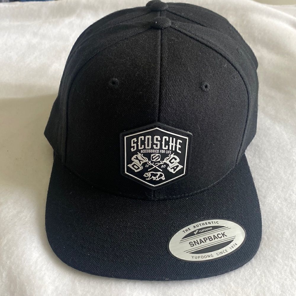 SCOSCHE Bear Logo SnapBack Hat - Picture 2 of 7